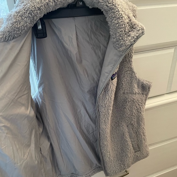 Patagonia Sherpa vest - Picture 3 of 5